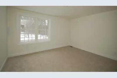 33B Griffin Road, Hudson, NH 03051 - Photo 10