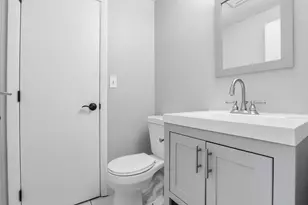 33 Valencia Dr, Nashua, NH 03062 - Photo 12