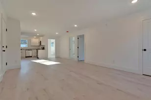 2 Cape Coral Wy, Rochester, NH 03867 - Photo 14