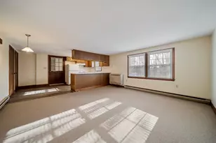 212 W Main St, Hillsboro, NH 03244 - Photo 18