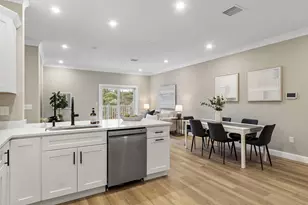 10100 S Willow St, Manchester, NH 03103 - Photo 12