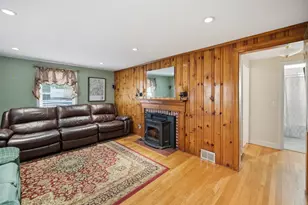 4 Hale Spring Rd, Plaistow, NH 03865 - Photo 10