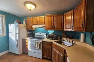 303 Eastview Dr, Wilton, NH 03086 - Photo 6