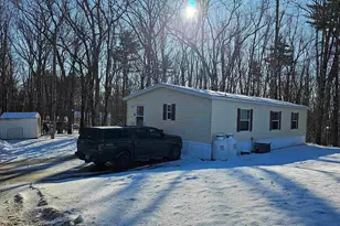 13 Atwood St, Rochester, NH 03867 - Photo 1