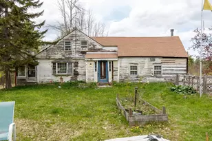 433 N Rd, Deering, NH 03244 - Photo 1