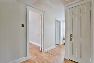 112 Mammoth Rd, Manchester, NH 03109 - Photo 24