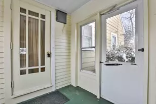 112 Mammoth Rd, Manchester, NH 03109 - Photo 8