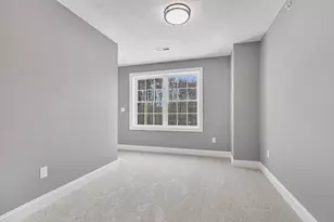 343 Island Pond Rd, Derry, NH 03038 - Photo 30