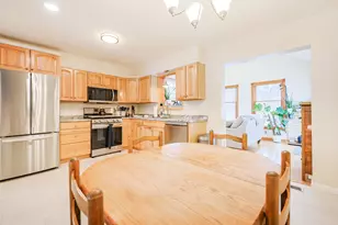 6 Pinehurst St, Hudson, NH 03051 - Photo 4