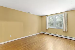 37 Camelot Dr, Bedford, NH 03110 - Photo 32