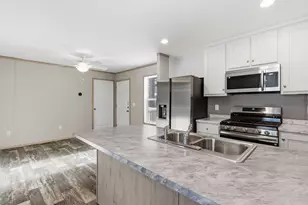 64 O&apos keefe Circle, Conway, NH 03860 - Photo 4