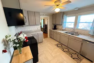 1 Highland Ave, Claremont, NH 03743 - Photo 4