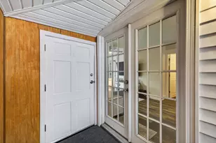 235 Bremer St, Manchester, NH 03102 - Photo 22