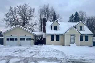 24 Argonne St, Berlin, NH 03570 - Photo 1