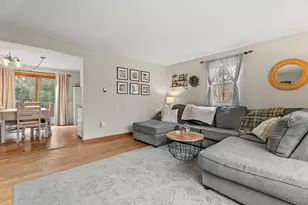 4 Woodland Ave, Seabrook, NH 03874 - Photo 4