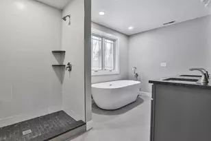 42 Ridgeview Ln, New Boston, NH 03070 - Photo 50