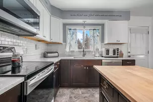 33 Buttercup Ln, Antrim, NH 03440 - Photo 12