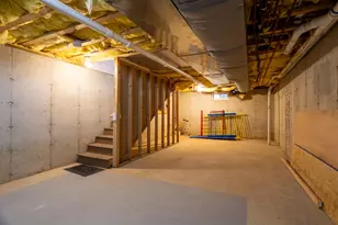 37 Shadowbrook Dr, Hudson, NH 03051 - Photo 34