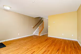 37 Shadowbrook Dr, Hudson, NH 03051 - Photo 8