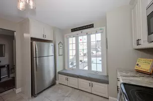 152 Straw Hill Rd, Manchester, NH 03104 - Photo 10