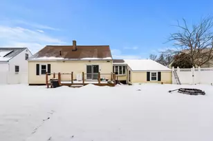 185 Villa St, Manchester, NH 03103 - Photo 32