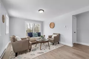 6 Michael Ave, Derry, NH 03038 - Photo 4