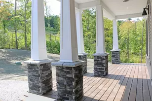 431 Dawn Ct, Pembroke, NH 03275 - Photo 4