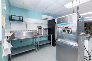 385 Union Ave, Laconia, NH 03246 - Photo 4