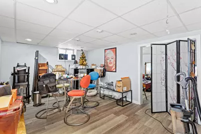 25 S Wilson Street, Manchester, NH 03103 - Photo 14