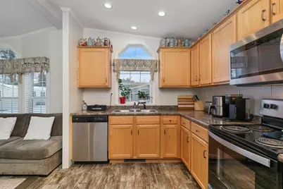 53 Hagop Road, Salem, NH 03079 - Photo 8