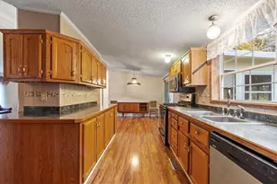 34 Dianne St, Nashua, NH 03062 - Photo 16