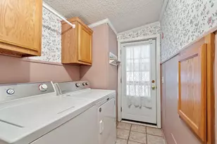 34 Dianne St, Nashua, NH 03062 - Photo 34