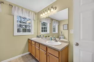 18 Heather Lee Ln, Pelham, NH 03076 - Photo 40