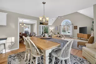 18 Heather Lee Ln, Pelham, NH 03076 - Photo 18