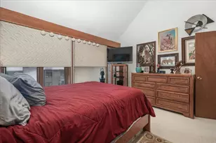 5 Tsienneto Rd, Derry, NH 03038 - Photo 16