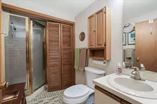 5 Tsienneto Rd, Derry, NH 03038 - Photo 14