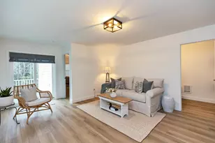 27 Trails Edge Common, Peterborough, NH 03458 - Photo 4