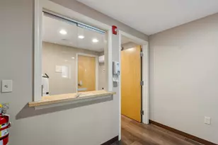 1 Mound Ct, Merrimack, NH 03054 - Photo 4