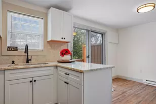 174 Fieldstone Dr, Londonderry, NH 03053 - Photo 10