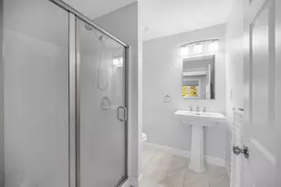 4 Heather Ct, Nashua, NH 03062 - Photo 20