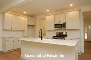 9B York Rd, Hudson, NH 03051 - Photo 2