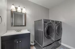 4 Kingston Way, Hudson, NH 03051 - Photo 22