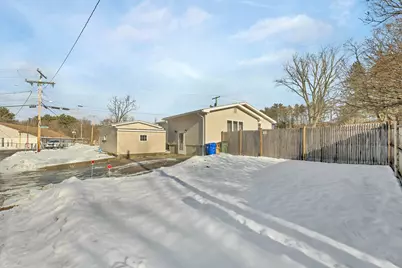 34 Depot Road, Manchester, NH 03103 - Photo 8