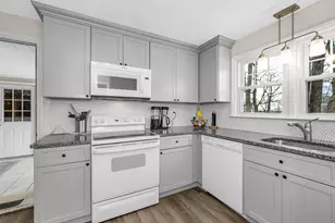 180 W Haven Rd, Manchester, NH 03104 - Photo 10