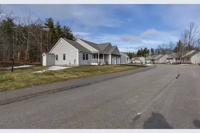 66 Pineview Drive, Candia, NH 03034 - Photo 6