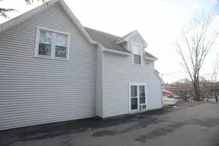 51 Portsmouth Ave, Exeter, NH 03833 - Photo 10