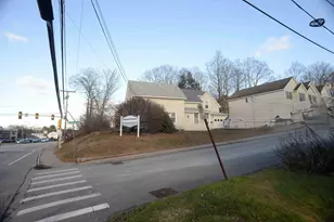 51 Portsmouth Ave, Exeter, NH 03833 - Photo 12