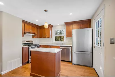 25 Robinhood Road, Nashua, NH 03062 - Photo 6