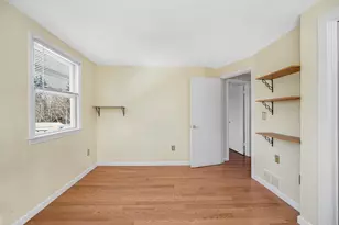 25 Robinhood Rd, Nashua, NH 03062 - Photo 18