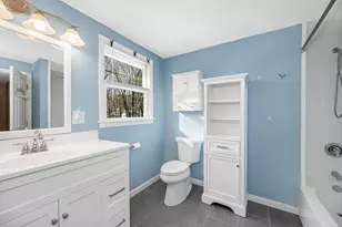 25 Robinhood Rd, Nashua, NH 03062 - Photo 16